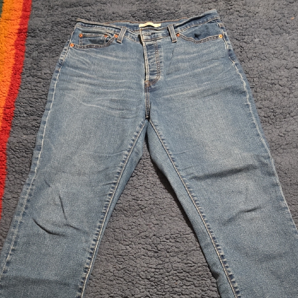 Levi's Women's Straight Leg Blue Jeans